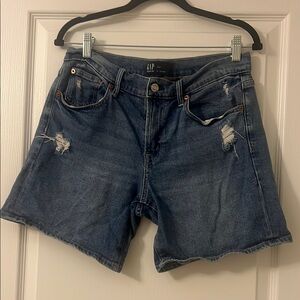 EUC GAP Blue Jean Shorts with Distressed Detailing size 6/28